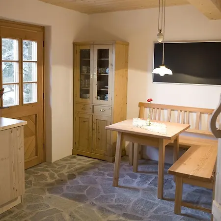 Brandluckner Nesterl Tatil Evi