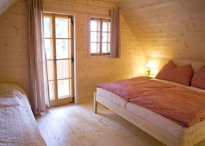 Brandluckner Nesterl بيت للعطل